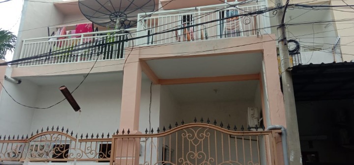 Info Surabaya Timur Terkini: Rumah Disewakan Di Lebak Indah Regensi Lewat A&A Indonesia